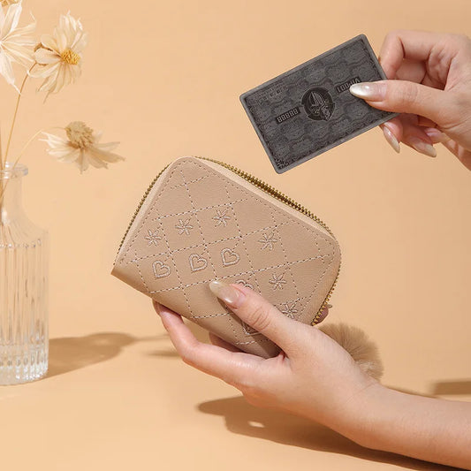 Women Fashion Zipper Wallet with Hairballs Simple Versatile Short Coin Purse Multi-Functional Multi-Card Slot Card Bag.