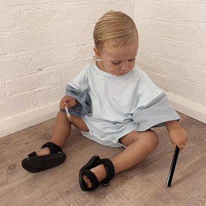 2023 sommer Neugeborenen Baby Jungen Mädchen Übergroßen Strampler Kleidung 0-24M Patchwork Farbe Baumwolle Kurzarm Body Grundlegende overalls.