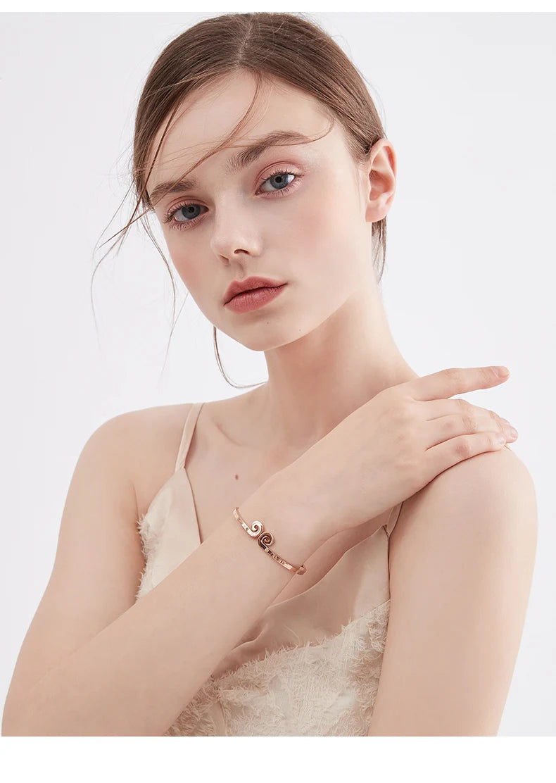 VGR2000-2400W ultra large wind power hair dryer, quick drying hair styling hair dryer, dormitory home gradient hair dryer V-461