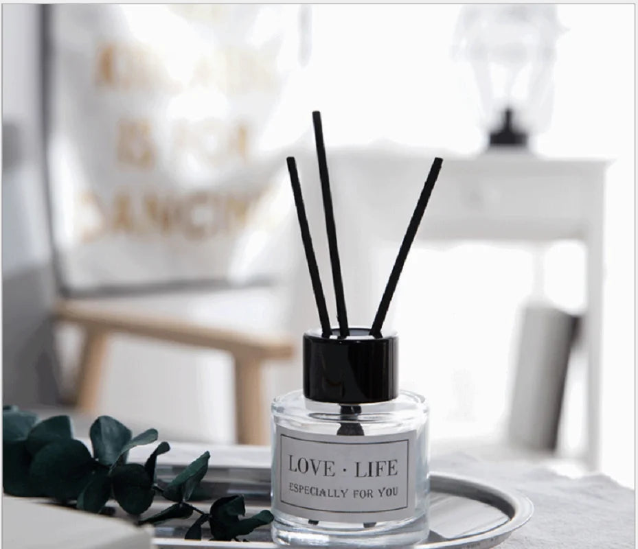 50ml Aromatherapy Bottle Thickened Glass Bottle Perfume Bottle Essential Oil Bottle Home Round Refillable Bottles With Cap.