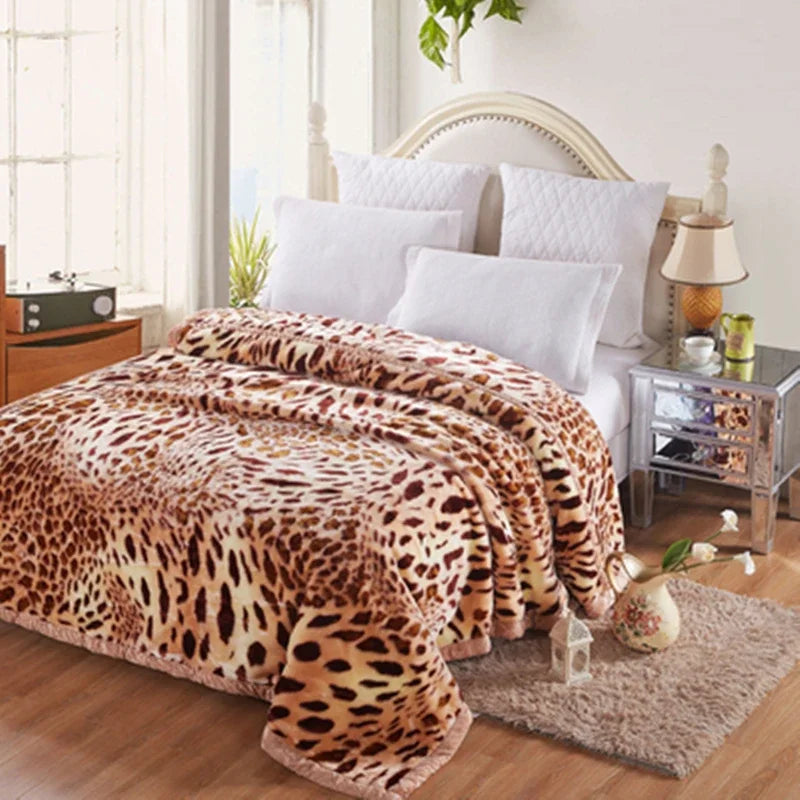 Blanket Double Thickened Raschel Winter Wedding Quilt Blanket Warm Coral Fleece Cashmere Blanket Double.