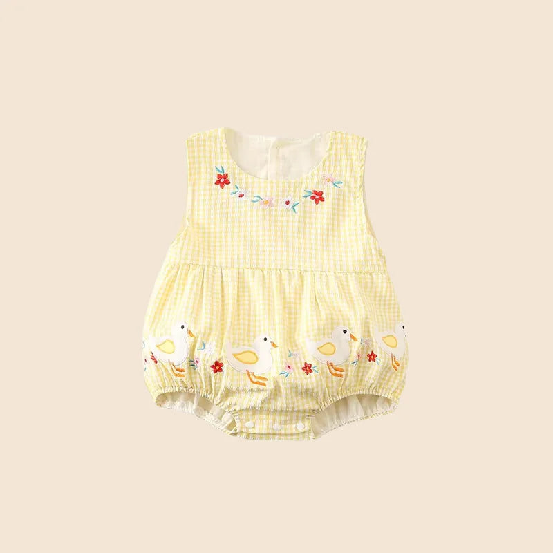 0–2 Jahre Neugeborene Kinder, bezaubernder Baby-Mädchen-Strampler aus Baumwollgaze, gelb kariert, bezauberndes besticktes Enten-Design – weich und süß.