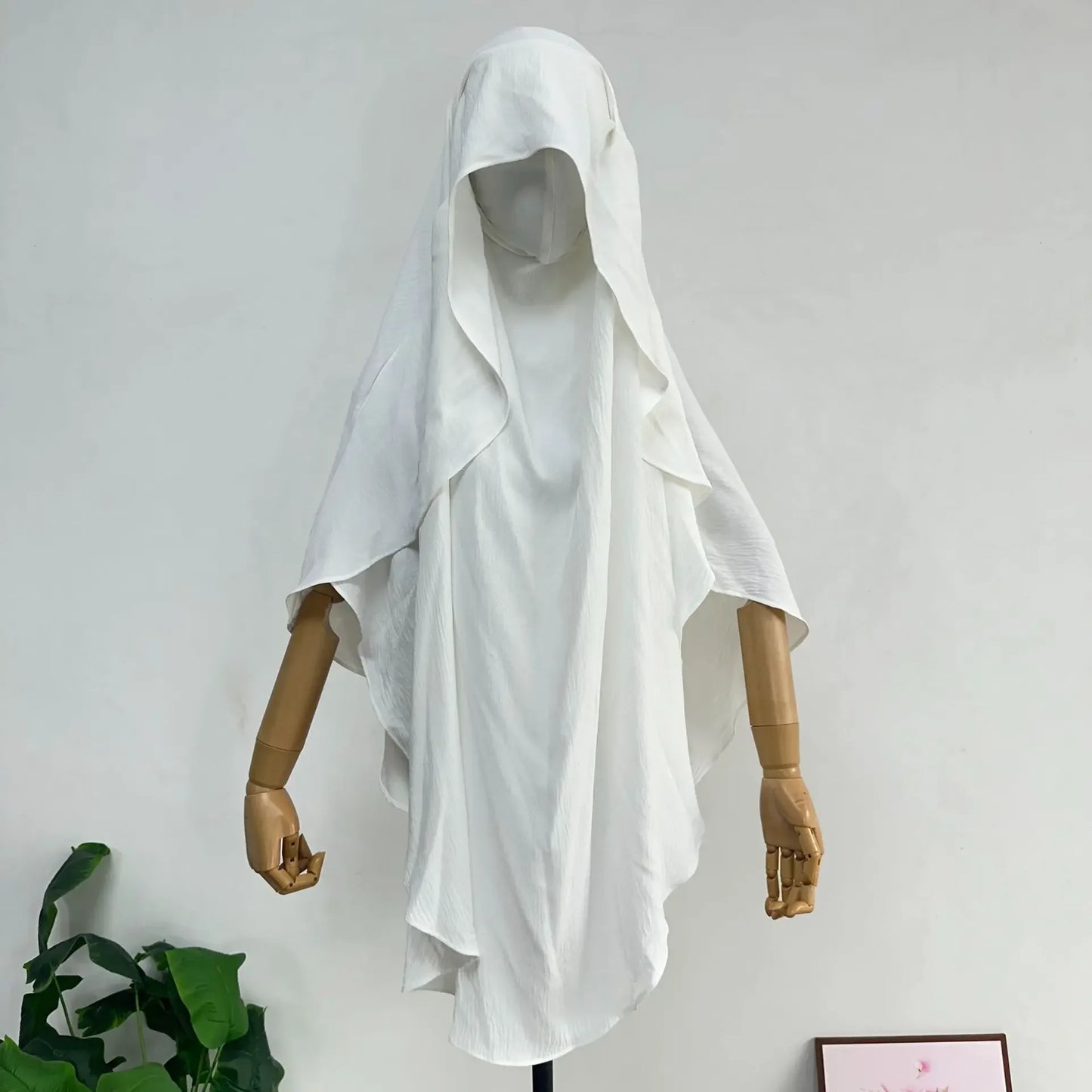 2025 Summer Muslim Women's Hijabs Traditional Soft Plain Scarf Khimar One Layer Stretch Soft Split Traditional Zip Chador.