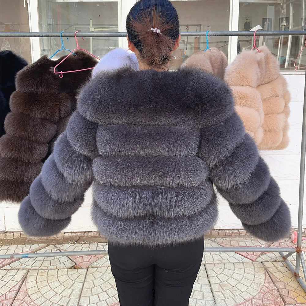 QUEENTINA Fuchspelzmantel Echt Winter Damen Neue Mode Flauschig 2025 Leder und Haut Weiße Kleidung Natürlich Neu in Mäntel und Jacken.