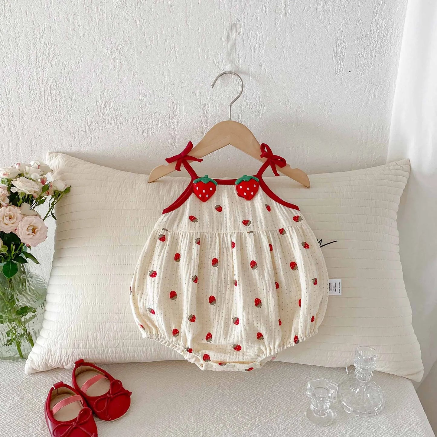 0-2Y Sommer Baby Mädchen Kleidung Erdbeere Druck Infant Mädchen Bodysuit Kleinkind Leibchen Ein Stück.