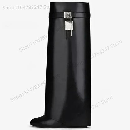 2025 Autumn Winter Lock Boots Women Designer Knee Boots Women Brand High Heel Knight Boots Fold Fashion Gothic Wedge Long Boot.
