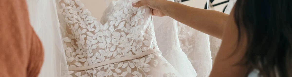 LORIE Modest Crepe Saudi Abendkleider Elegant Ausgestellte Lange Ärmel A-Linie Falten Arabia Abendkleid Partykleider Maßgeschneidert.