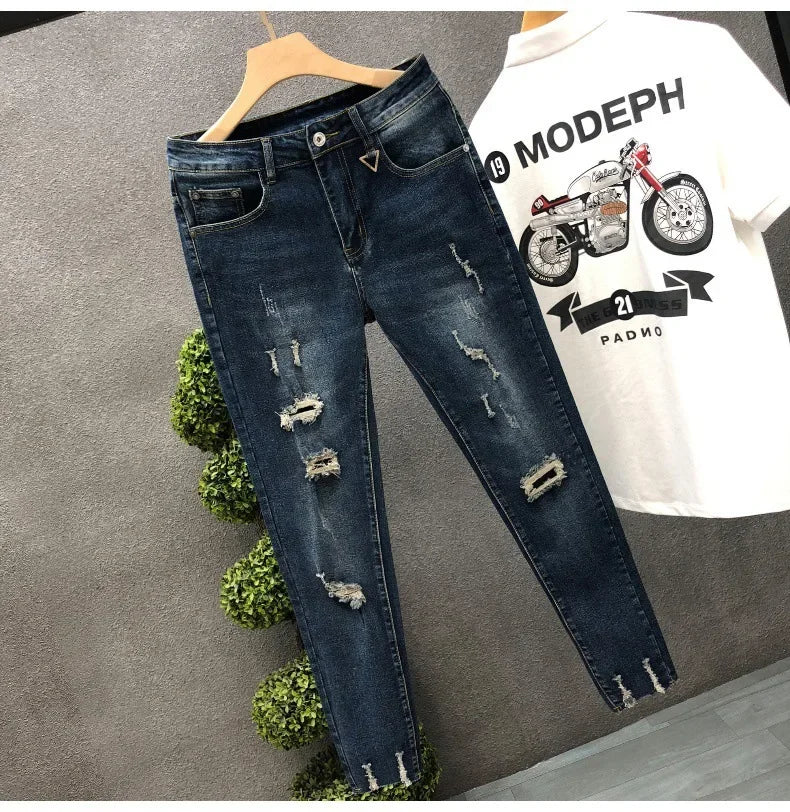 Trendy Unique Holed Men's Jeans Straight Leg Slim Fit Cropped Pants Summer Style Casual Business Fashion Shorts For Men.