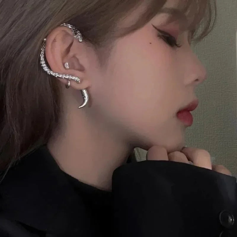 Snake Earring Clips Without Piercing Punk Non Pierced Clip Earrings Ear Cuffs for Women Men Fake Piercing Jewelry.
