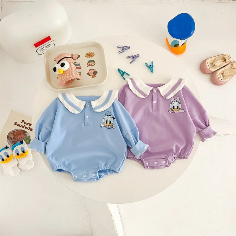 Neugeborenen Baby Strampler Socke Hut 3 stücke Set Cartoon Donald Daisy Ente Kleidung Jungen Mädchen Overall Infant Kurzarm Body k732.