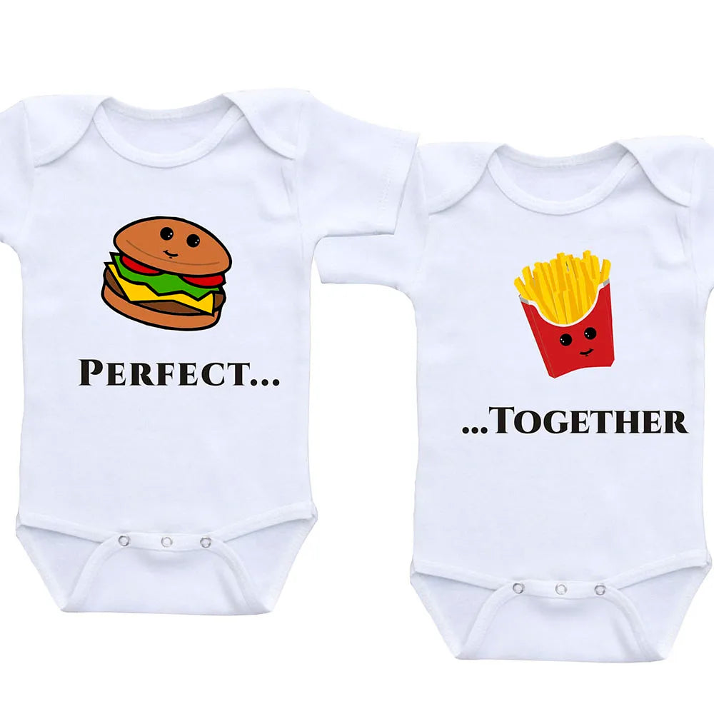 Perfect Together Twin Babykleidung Lustige Zwillings-Outfits Strampler Junge Mädchen Duschgeschenk Sommer Kurzarm-Bodys Bruder/Schwester.