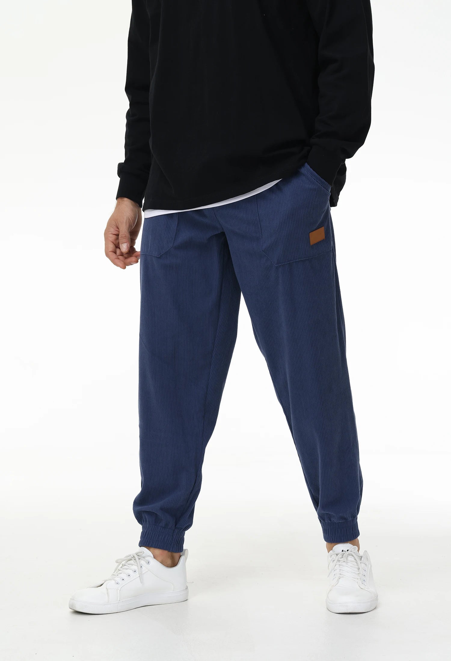 Mens Corduroy Sweatpants Elastic Waist Drawstring Tapered Pants With 4 Pockets for Jogging Running Outdoor Warm Sports.