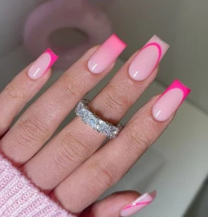 24Pcs/set Almond Press-On French Nail Tips Green Cat Eye False Nails Simple&Elegant Wearable Nail Art for Women&Girls Daily Wear.