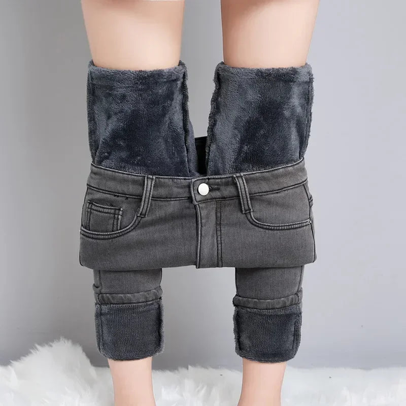 Frauen Thermische Dünne Jeans Mom Winter Warme Plüsch Stretch Jeans Dame Fleece Schnee Denim Hosen Student Bleistift Gerade Bein Hosen