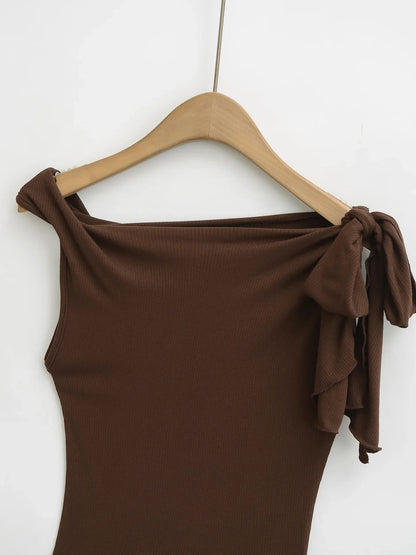 Shoulder Bared Short Sleeve T Shirt Women's Spicy Girl Design Slimming Top Summer New Style One Word Oblique Shoulder Tie Waist.