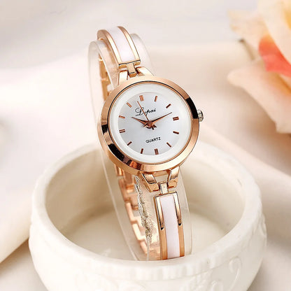 Women Luxury Rose Gold Silver Bracelet Wristwatch Ladies Alloy Simple Casual Quartz Watch Clock Watch for Women Watches Ladies.