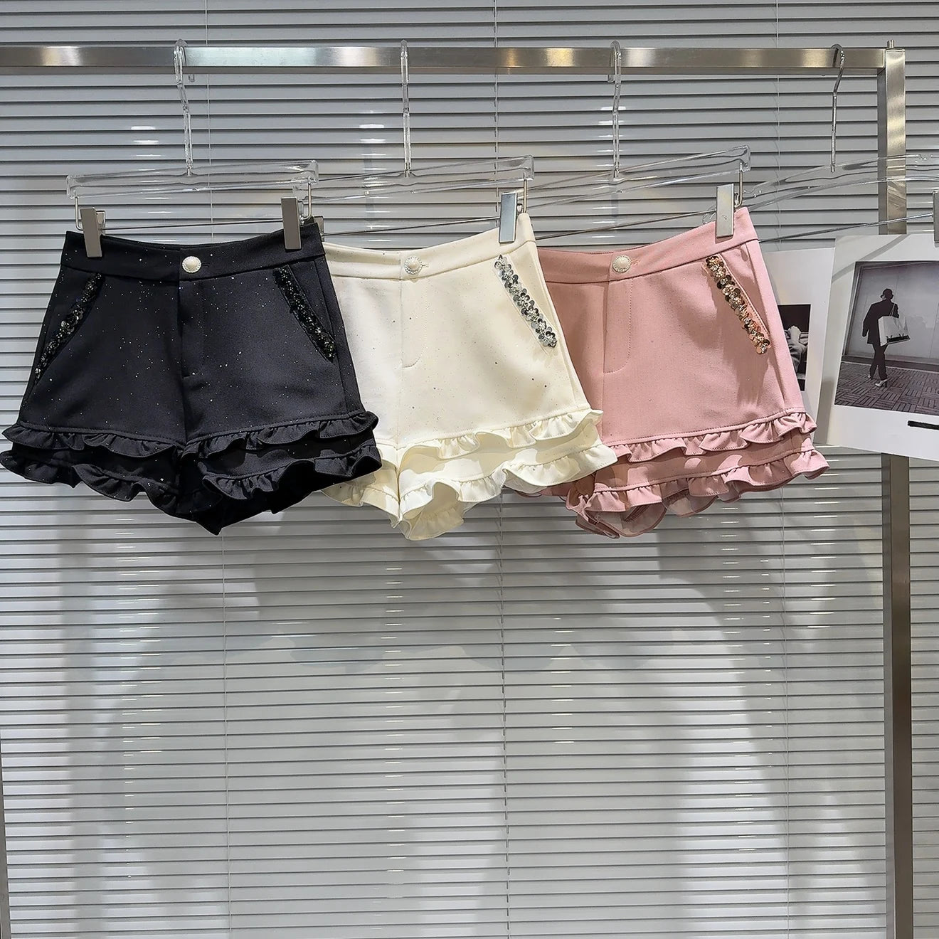 2025 Summer Clothes New Fashion Sequined Beaded Fungus Edge Pants Three-point Shorts Sweet Girls Temperament Short Pants Women