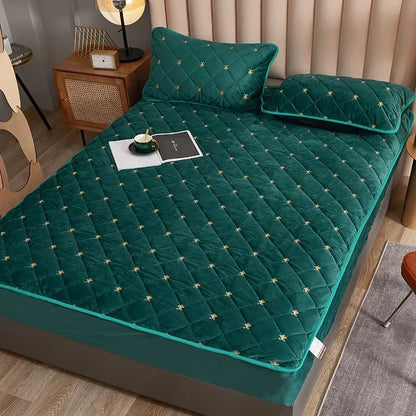 Embroidery Mattress Cover Thicken Soft Velvet Quilted Mattress Protector Cover Customized Fitted Sheet Not Including Pillowcase.