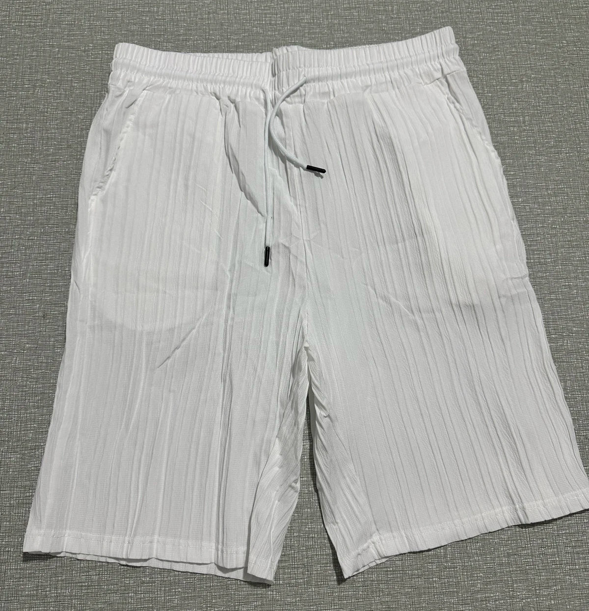 Lazy Street Style Vertical Stripe Slimming Shirt Shorts Two-piece Set No Need To Pair With Autumn Men's Thin Knit Sports Suit.