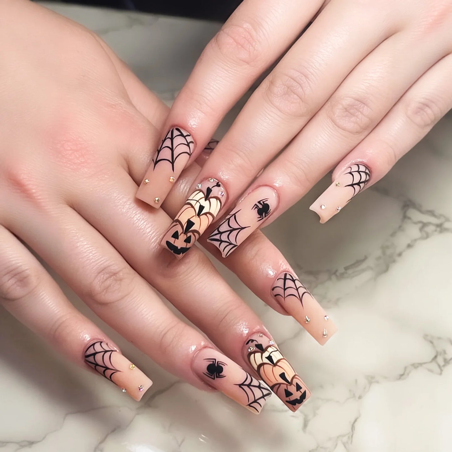 24pcs Glitter Pink Sequins Fake Nails 2025 Halloween Scary Skull Love Print False Nails Wearable European Ballet Press on Nails.