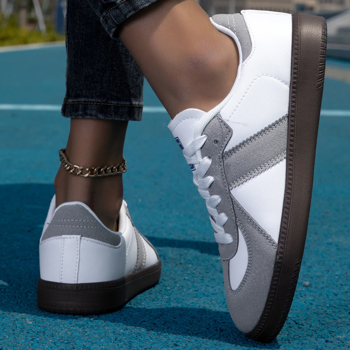 YRZL Womens Casual Shoes Unisex Sneakers Breathable Walking Shoes Men Non Slip Comfortable Lightweight Skateboard Shoes.