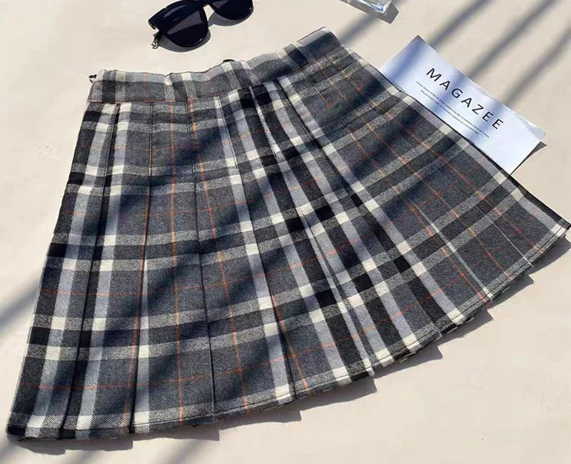 Plaid Woolen Pleated Skirts for Women Fall Winter High Waist Preppy Warm Mini Skirts Lady Fashion Korean All-Match A Line Skirts.