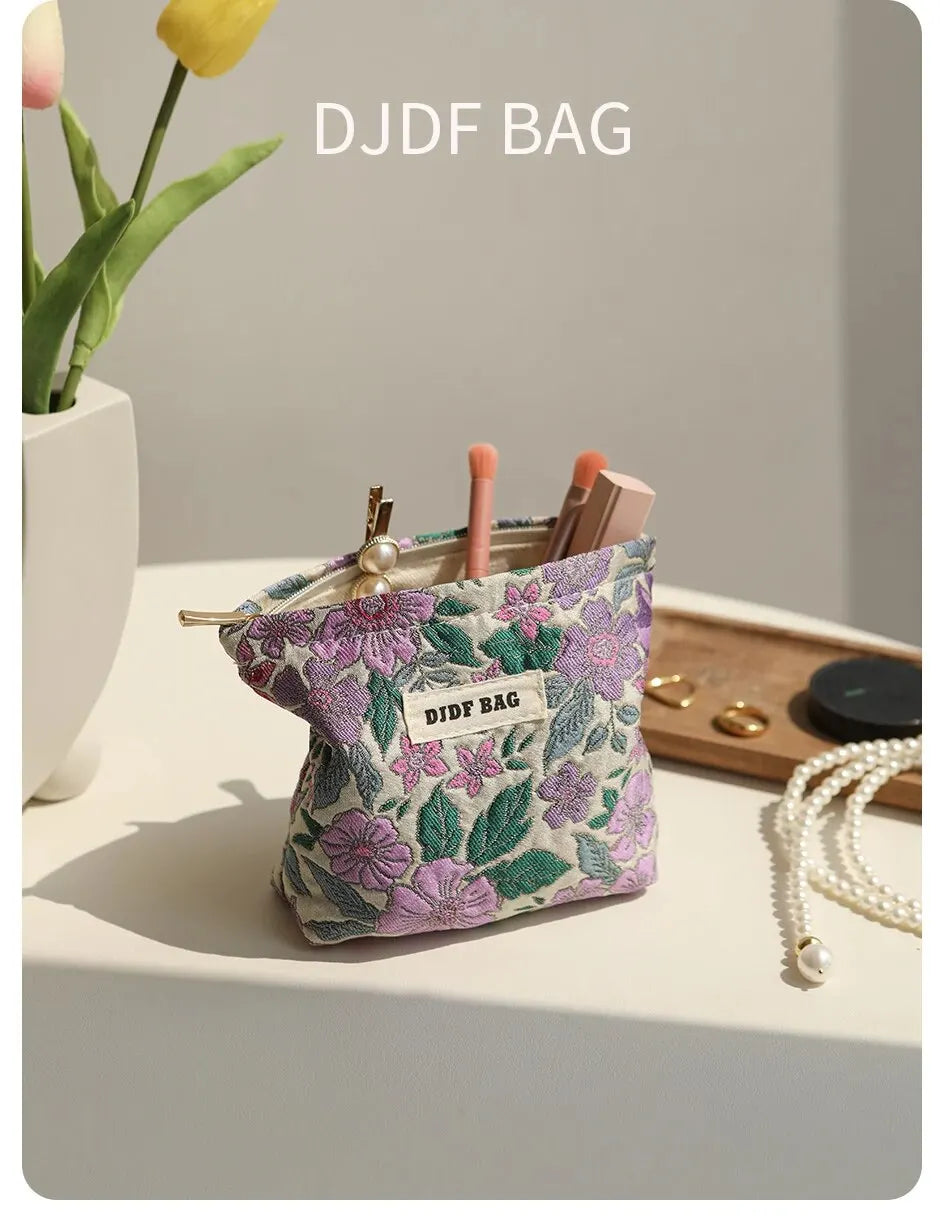 Women's Makeup Bag Small Vintage Purple Flower Large Capacity Cosmetic Lipstick Storage Bag Portable Coin Purse Commuter Clutch.