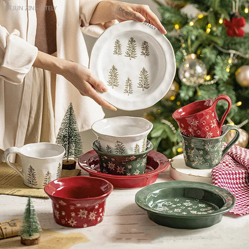 1PC Exquisite Christmas Tableware Ceramic Plates Fruit Salad Plates Breakfast Milk Mugs Household Kitchen Ceramic Noodle Bowls.