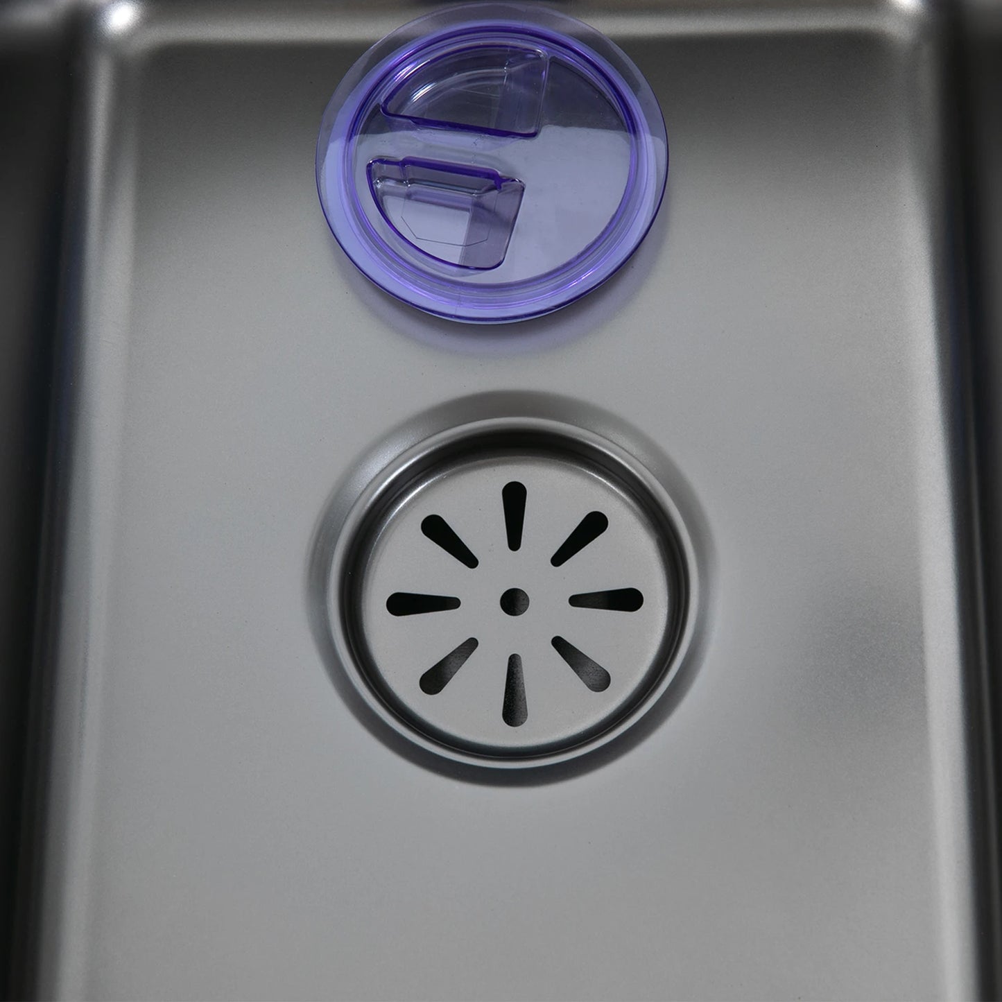 Küchenspüle aus Edelstahl mit ausziehbarem Wasserhahn, Wasserfallspüle mit Digitalanzeige, multifunktionale Küchenspüle für die Arbeitsstation