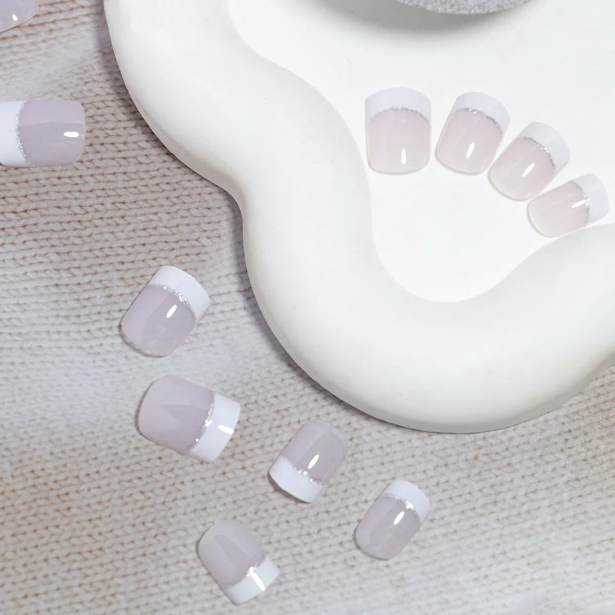 24pcs/set short square fake nails for women cute bride heart white french tips faux ongles y2k press on false nail supplies