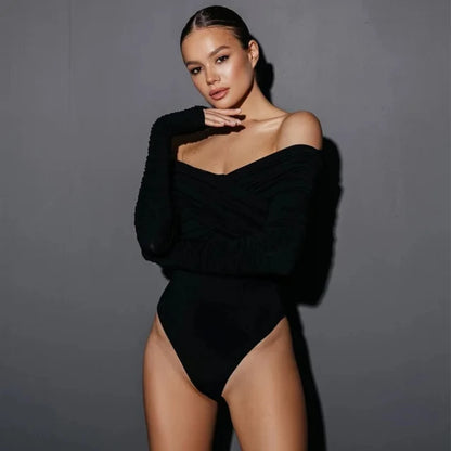 Fashionable pleated sexy backless tight fitting clothes, elegant off shoulder slim fit long sleeved solid color one-piece clothe.