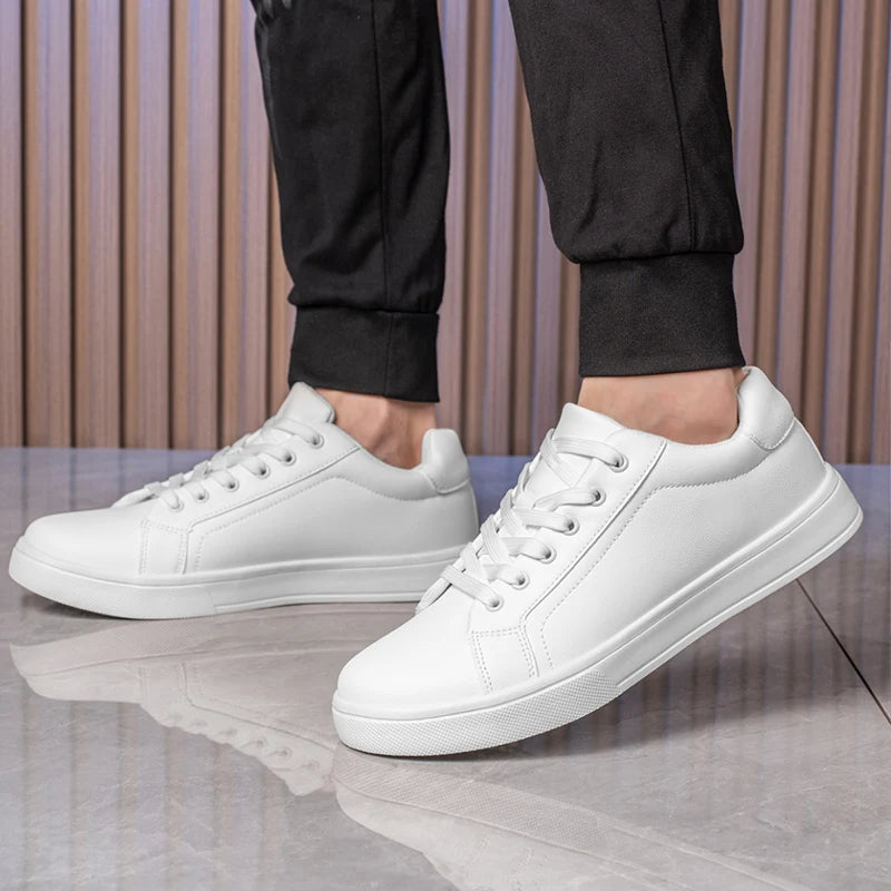 Men's Business casual Shoes Soft Moccasin Shoes Comfortable Casual Shoes for Men Autumn Solid Black White Men Sneakers.