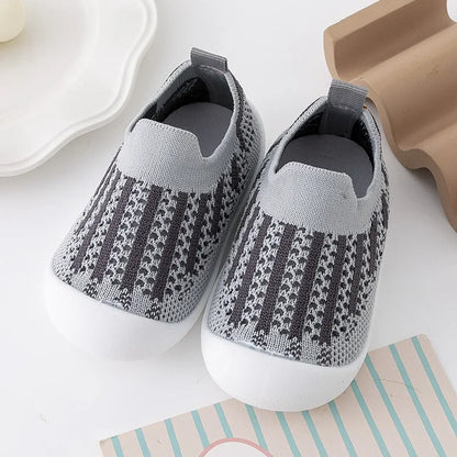 Baby Walking Shoes Summer 2025 New Soft Sole Breathable Mesh Stay-On Anti-Slip Sock Shoes for Infant Boys Girls