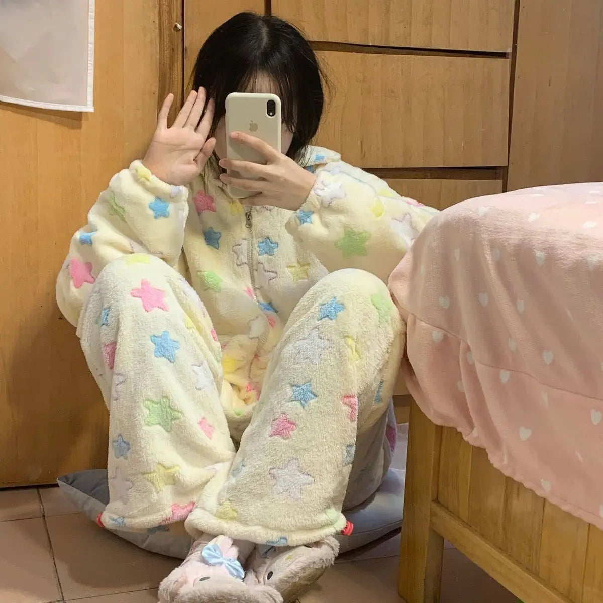 Y2k Star Printed Pajama Sets Women Winter Coral Velvet Soft Warm Loose Gentle Girlish Kawaii Student Dormitory Sleepwear Comfort.