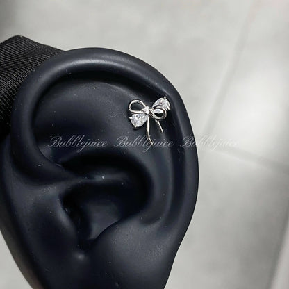 1 Pcs Sliver Dog Bone Claw 316L Stainless Steel Ear Bone Nail Korean Style Fashion Cartilage Earrings For Women Jewelry.