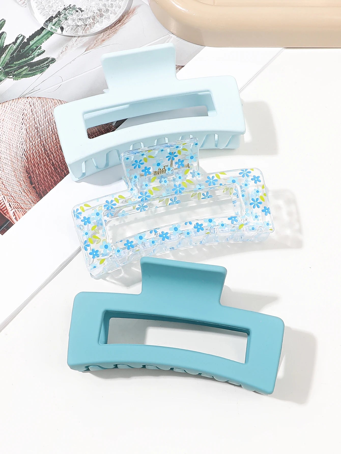 1/3/4/6 Pcs Medium Hair Claw Clips for Women Girls, Pink Strong Hold Matte Square Hair Clips for Thick Thin Hair.