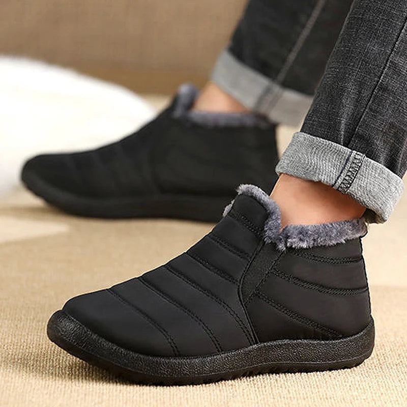Snow Waterproof Boots Men Platform Shoes For Men Slip On Warm Fur Ankle Boots Men's Winter Shoes Plush Footwear Work Shoes.