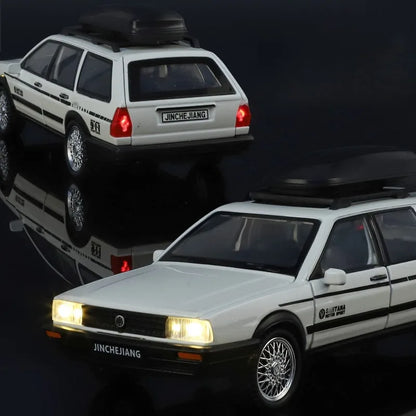 Diecast 1:32 VW SANTANA Wagon Alloy Car Model with Sound Light Children Boy Birthday Gift Toy Vehicles Miniature Voiture.