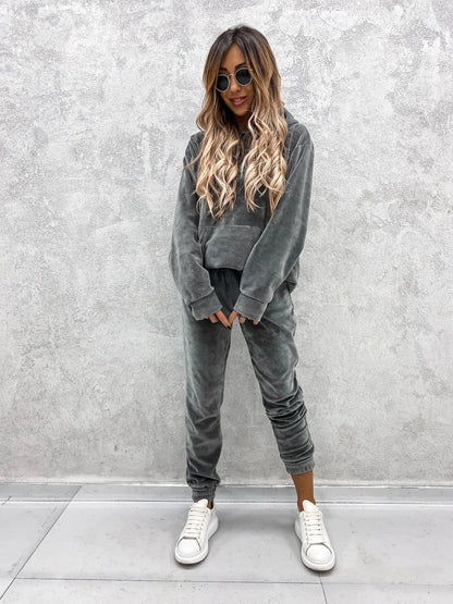 Autumn Winter Velvet Tracksuit Set Elegant Soft Pocket Pullover Top Female Loose Sweatsuit Pants Suit 2024 Two Piece Set Outfits.