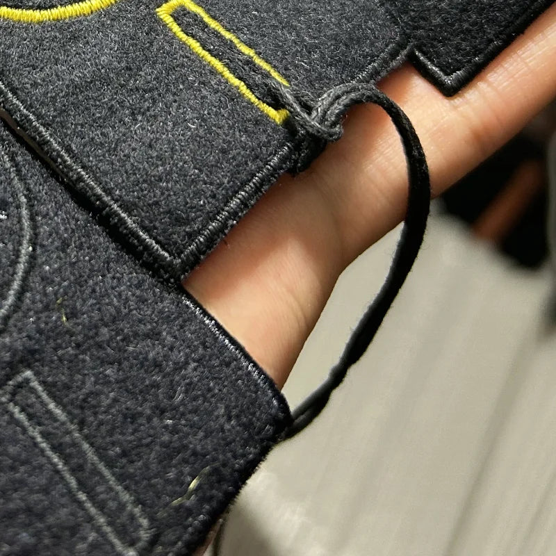 Compass Button Patch Italian Luxury Style Men's Fleece-lined Windbreaker Jacket Zippered Suitable For Outdoor Sports Hoodie.