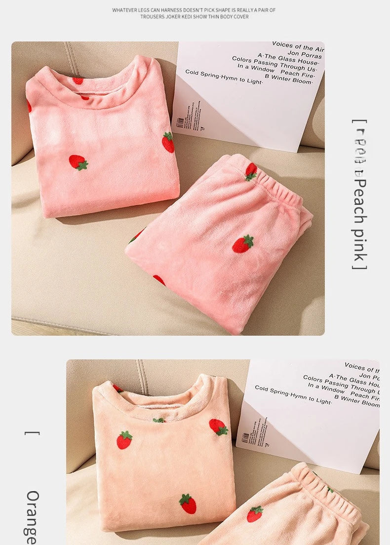 Warme Damen-Nachtwäsche für den Winter, bedruckt, Erdbeere, O-Ausschnitt, Korallensamt-Pyjama, Loungewear, zweiteiliges Set, süße Damen-Pyjamas.