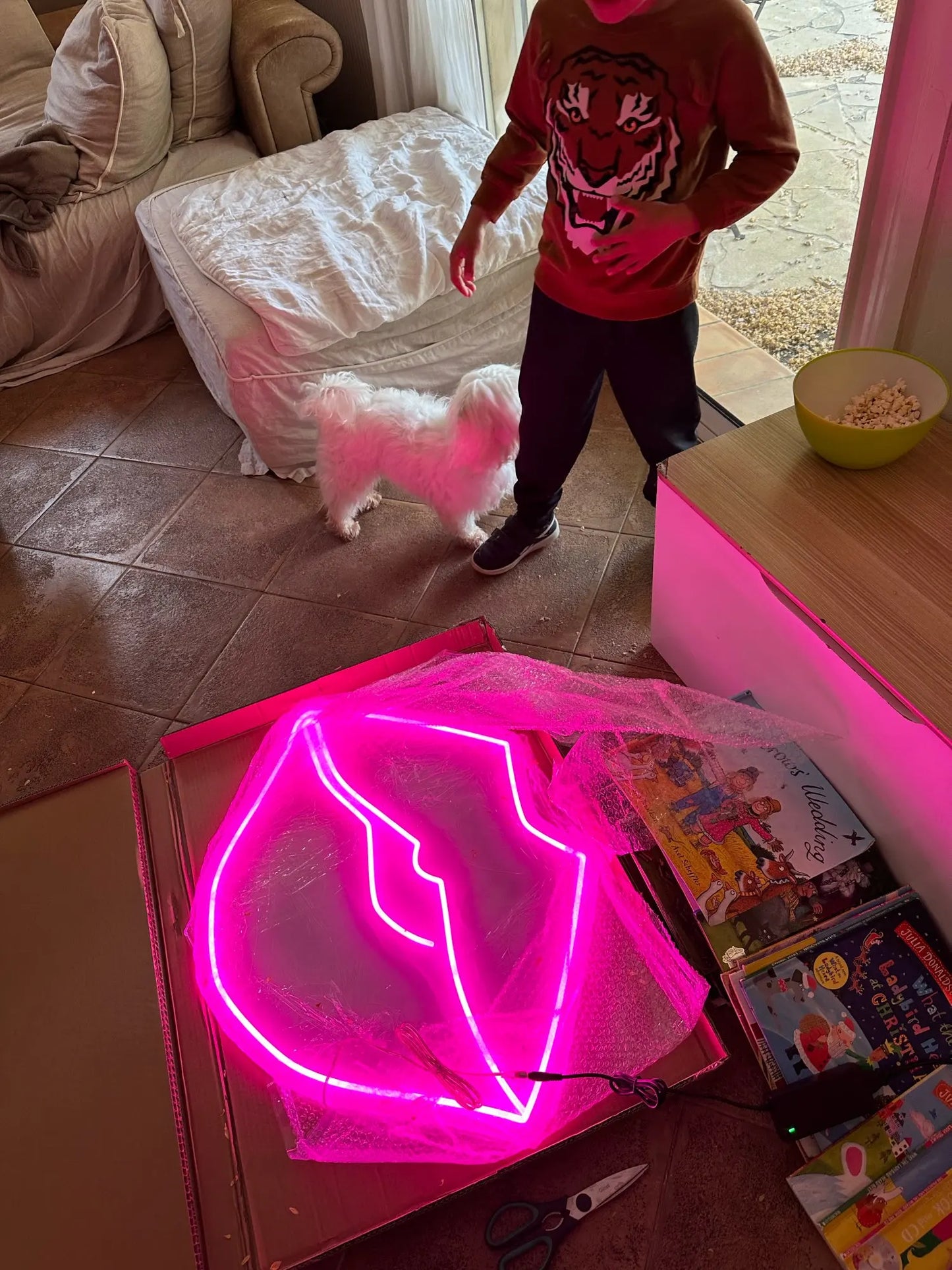 Custom Neon Sign Led Light Personalized Custom Logo Wall Decor Neon Sign For Store Wedding Happy Birthday Party Bar Neon Sign.