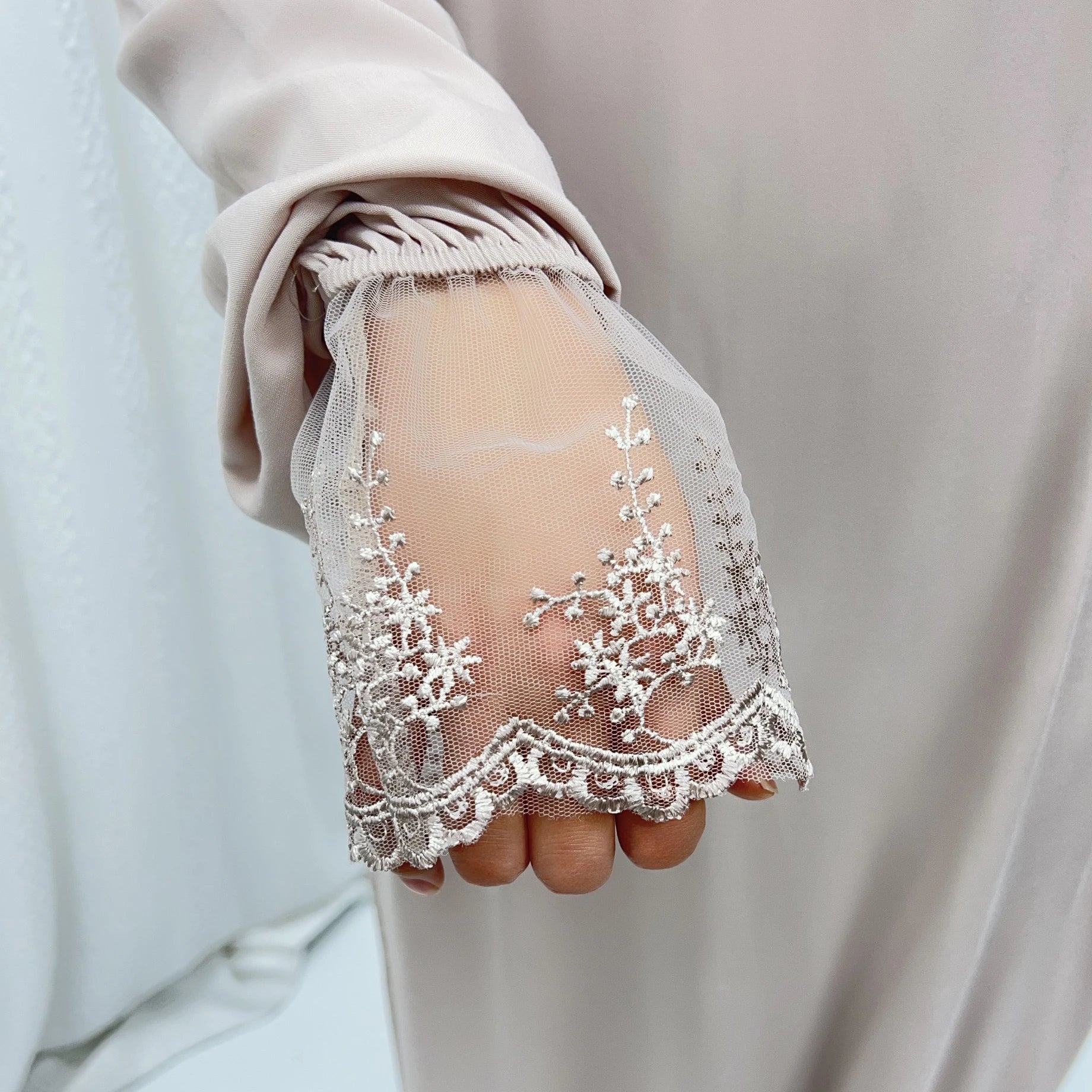 2025 Latest Lace Hoodie Soft And Comfortable jilbab One Piece Long Robe Prayer Abaya Jilbab Nikab Abaya Muslim Dress for Women.