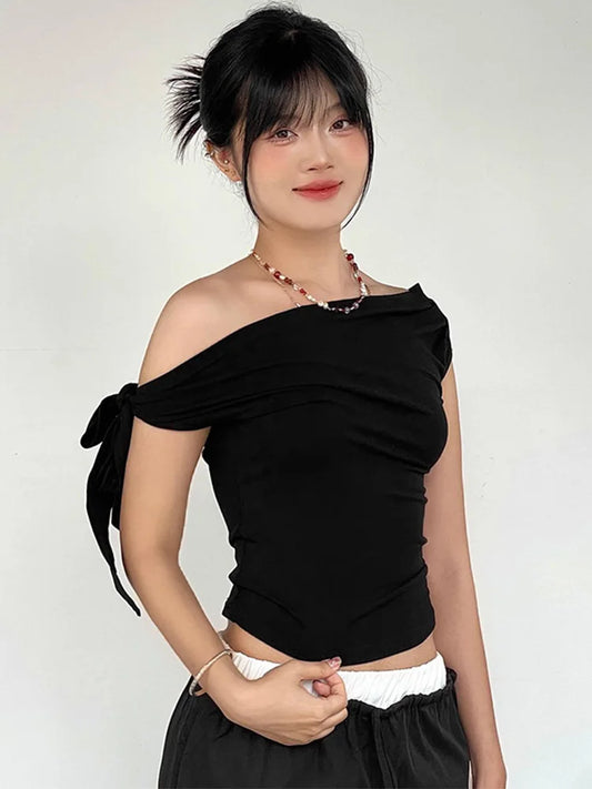 2024 Women'S Summer Ins Style New Shrink Pleated One-Shoulder Crop Top Backless Twist Tie Asymmetric T-Shirt Casual Top.