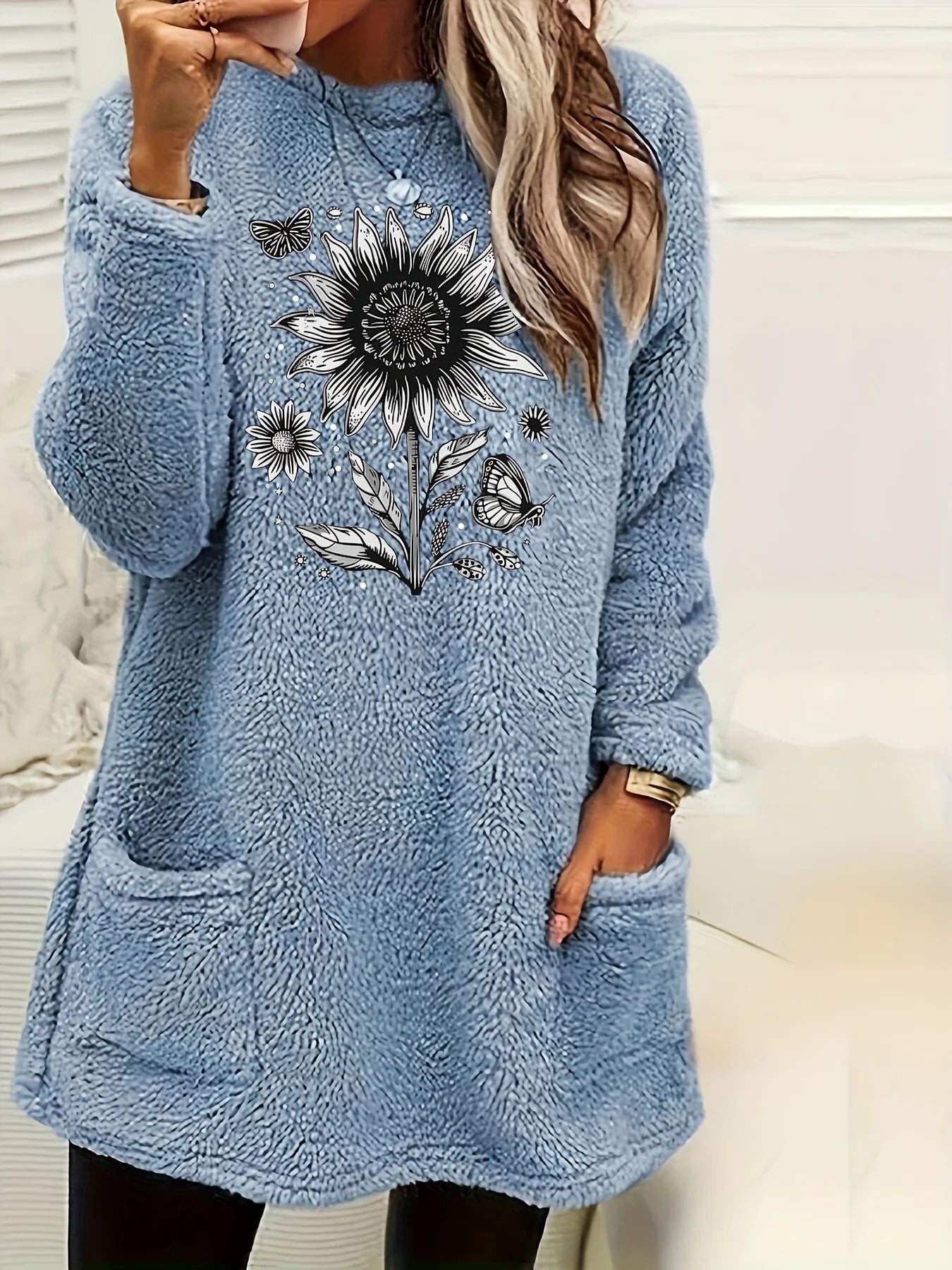 Plus Size Damen Fleece-Sweatshirt mit Schmetterlings- und Sonnenblumenmuster, Rundhalsausschnitt, warmer Pullover, lässige Winter-Langarmpullover.