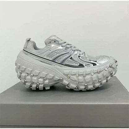 Fashion Brand Men's Or Women's Thick-soled Sports Shoes 2025 Spring New Rivet Design Couple Sports Shoes Breathable Casual Shoes.