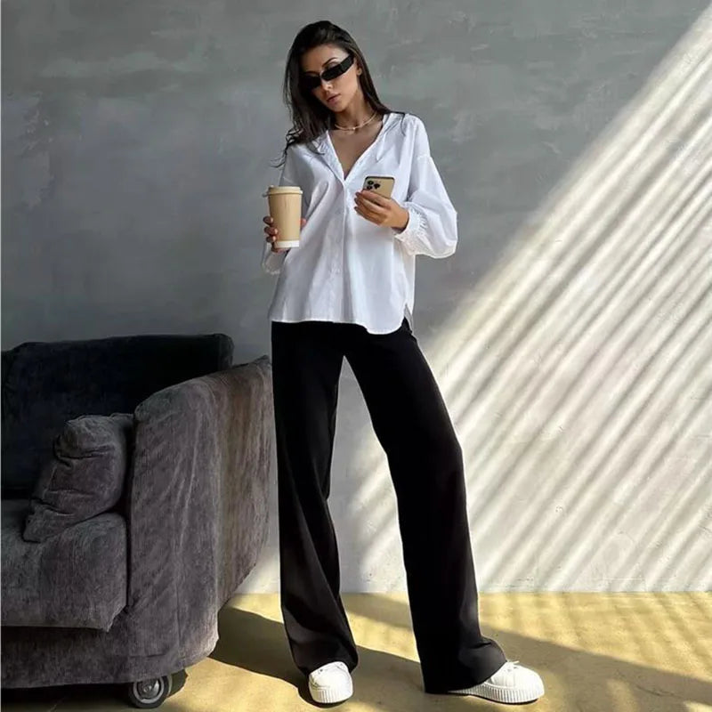 Women's Lantern Sleeve Oversized Blouse 2025 New Casual Loose Streetwear Black White Shirt Woman Vintage All-Match Basic Blusas.