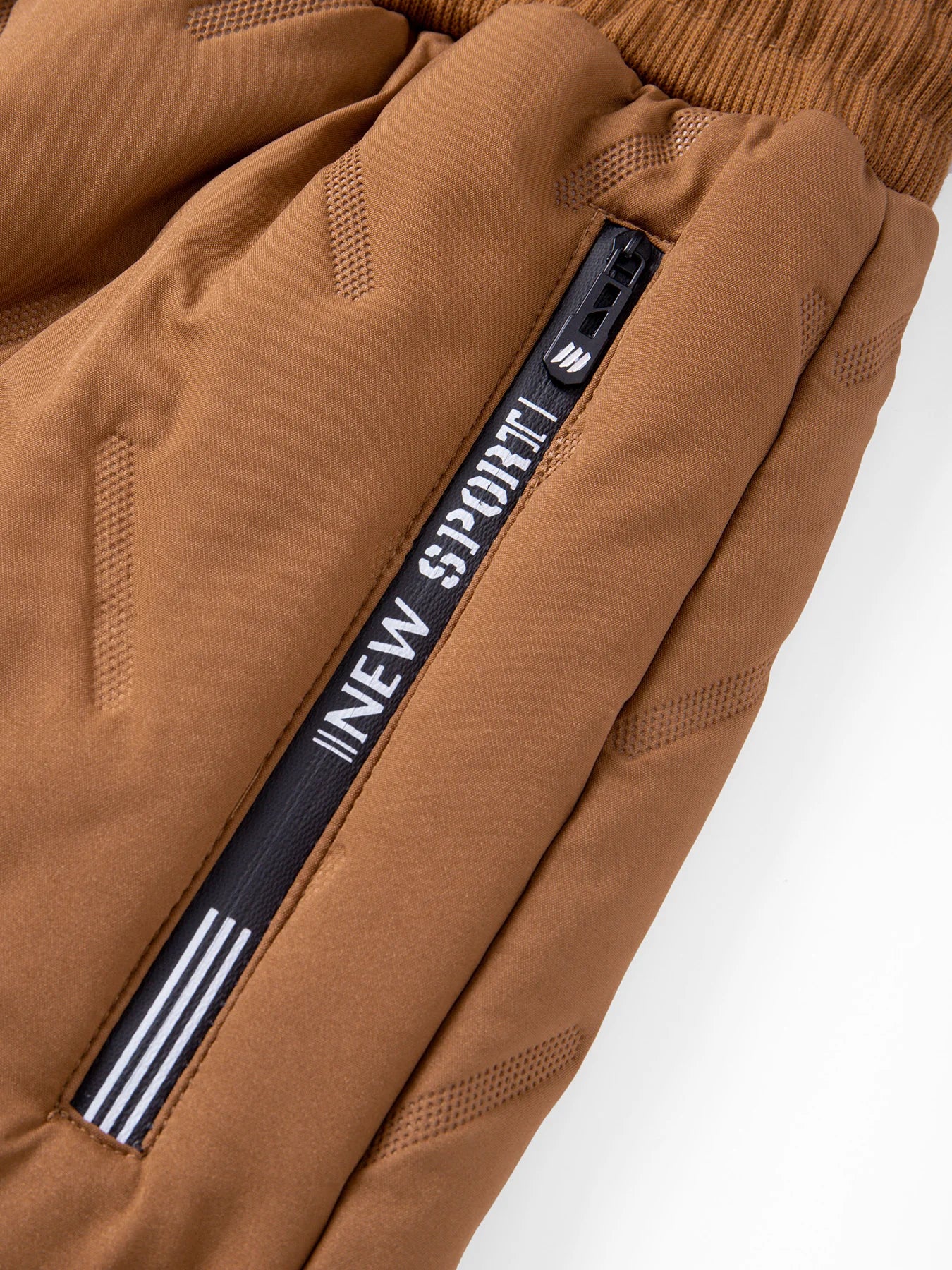 Winter Sweatwear Men's Plush Thick Sweatpant Thermal Zipper Pocket Trousers Casual Jogger Outdoor Windproof Thickened Pants.