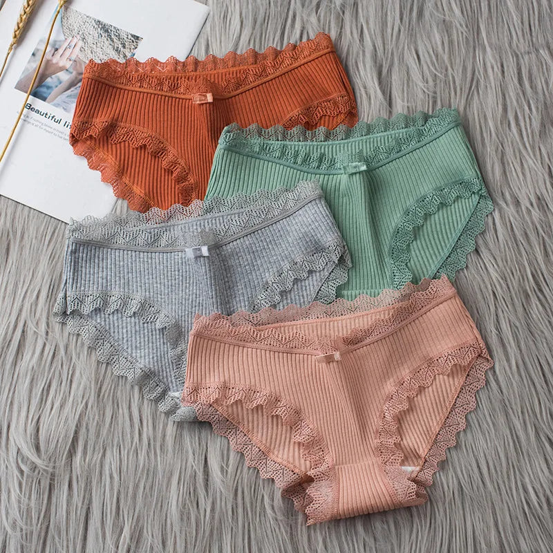 4 Pcs Lace Wavy Trim Bikini Panties, Comfy & Breathable Elastic Intimates Panties, Women's Lingerie & Underwear.