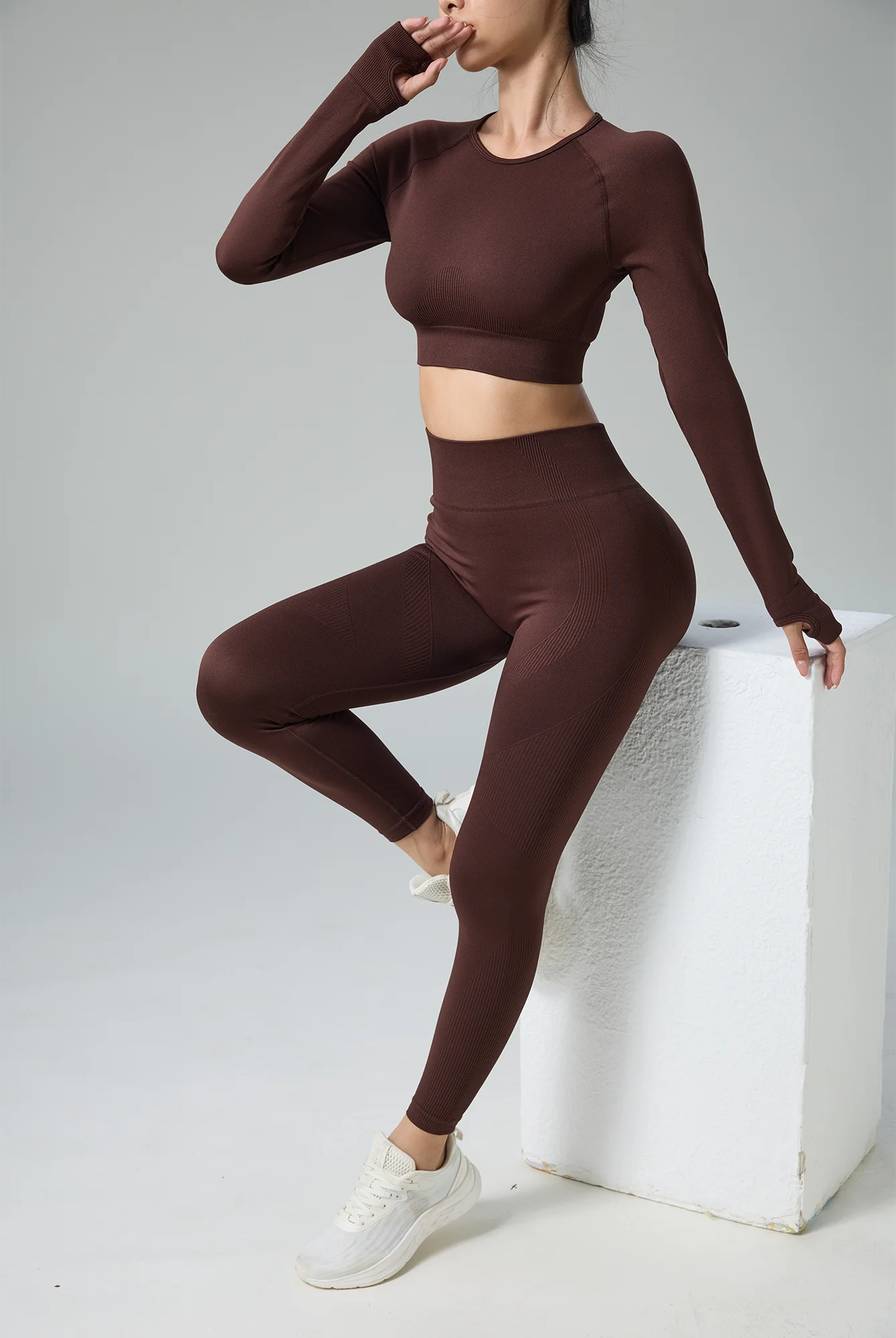 Women' High Waist Sexy Gym Matching Set Seamless Yoga Outfit Sets Sportswear Woman Gym Sports Leggings and Long Sleeve Workout.